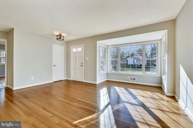 5303 Flanders Ave, Kensington, MD 20895 - photo 7