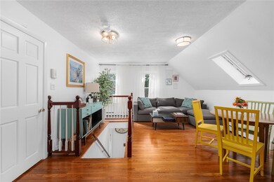 183 Wood St unit 3, Bristol, RI 02809 - photo 4