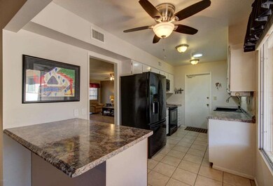 10703 W Santa fe Dr unit 15D, Sun City, AZ 85351 - photo 7