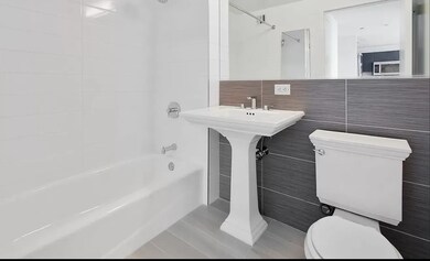 315 W 33rd St unit 35G, New York, NY 10001 - photo 5