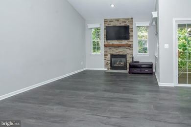 5004 Willow Branch Way unit 303, Owings Mills, MD 21117 - photo 3