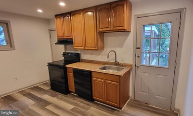 404 9th St, Upland, PA 19015 - photo 6