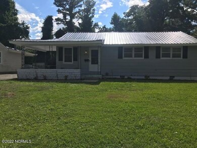 525 Henderson Dr, Jacksonville, NC 28540 - photo 2