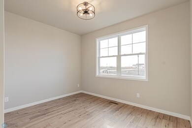 5868 Ellis Dr W, West Fargo, ND 58078 - photo 6