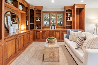TV/Reading Area with Storage