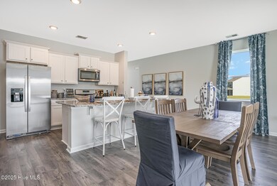 2211 Blackthorn Drive - Wren B - Landing