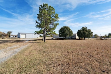 1817 County Road 1251, Tuttle, OK 73089 - photo 2