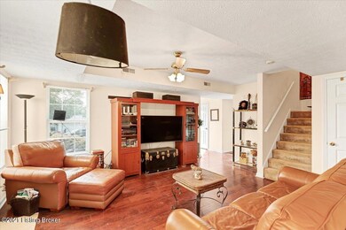 5905 Lake Huron Ct, Louisville, KY 40291 - photo 6