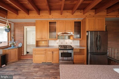 321 Hain Ave, Reading, PA 19605 - photo 3