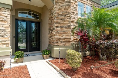 Exterior Front Entry