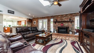 2214 W Naranja Ave-11