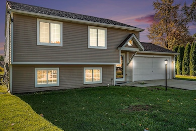 507 Buffalo Ct, Nappanee, IN 46550 - photo 2