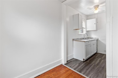 16940 Log Cabin St, Highland Park, MI 48203 - photo 5