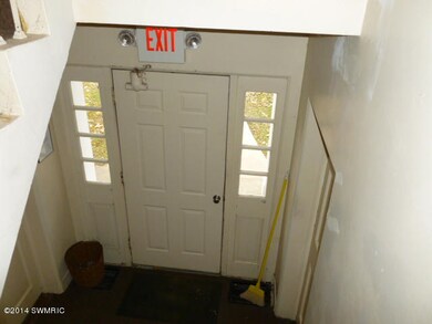 1011 Short Road