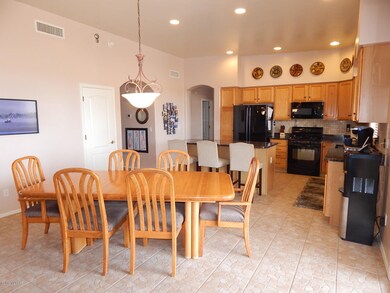 Kitchen / Dining Area