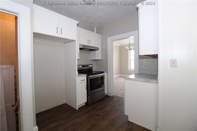 1337 W Virginia Ave, Dunbar, WV 25064 - photo 6