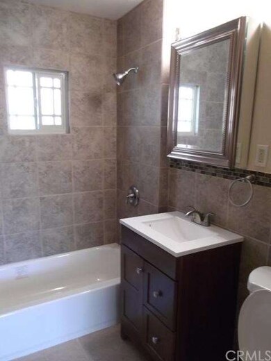 2115 Vineyard Ave, Los Angeles, CA 90016 - photo 5