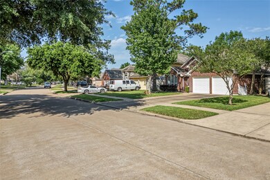 8550 Spring Green Dr, Houston, TX 77095 - photo 4