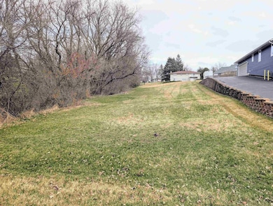 883 Breckenboro Ave, Lake Summerset, IL 61019 - photo 3