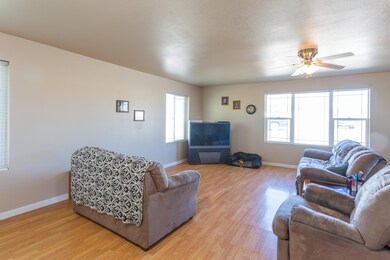 3593LibbyLane-MLS-12