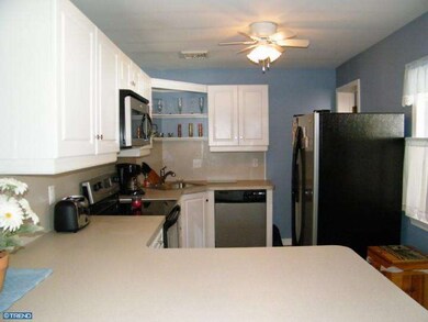 2722 Ash St, Philadelphia, PA 19137 - photo 6