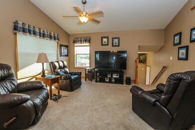 Living Room (9)