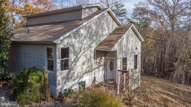 288 Mohawk Ln, Hedgesville, WV 25427 - photo 3