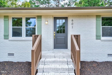 601 W Walnut St, Selma, NC 27576 - photo 4