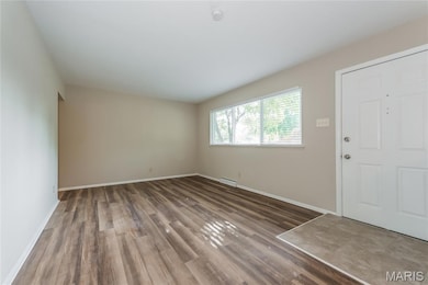 301 Imperial Dr, Hazelwood, MO 63042 - photo 5