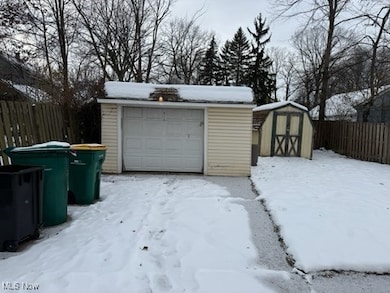 5220 Forest Ave, Maple Heights, OH 44137 - photo 4