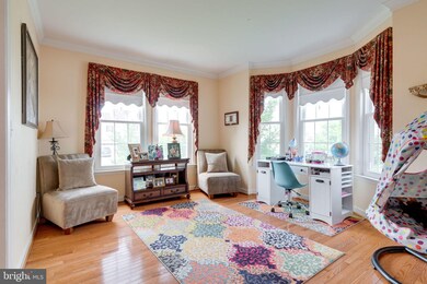 5964 Tapestry Dr, Woodbridge, VA 22193 - photo 6