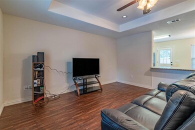 518 W Hull St, Denison, TX 75020 - photo 3