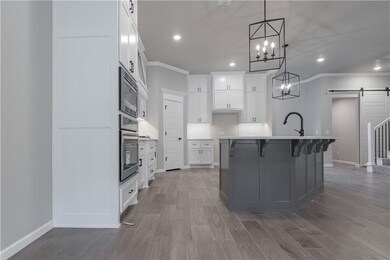 19913 Rambling Creek Dr, Edmond, OK 73012 - photo 5