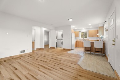 07-Living Room