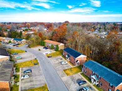 1711 Baltimore Dr unit C, Clarksville, TN 37043 - photo 2