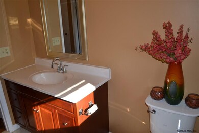 3278 E Old State Rd, Schenectady, NY 12303 - photo 7