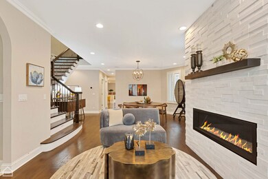 1208 W Newport Ave, Chicago, IL 60657 - photo 4