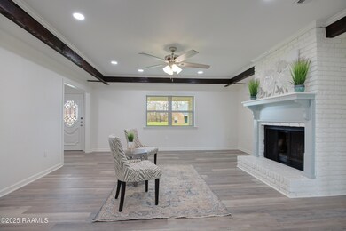 L:iving Room