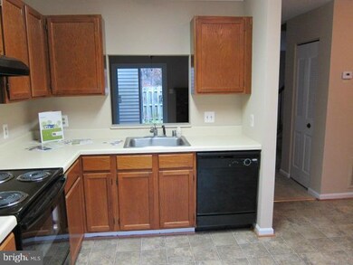 11195 Hamlet Ct, Fredericksburg, VA 22407 - photo 5