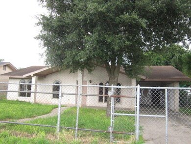 313 N 1st St, Donna, TX 78537 - photo 2