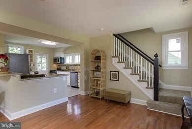 611 Hilltop Rd, Catonsville, MD 21228 - photo 3