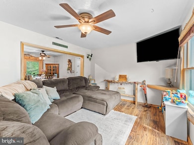 9 Pin Oak Dr, Atco, NJ 08004 - photo 5