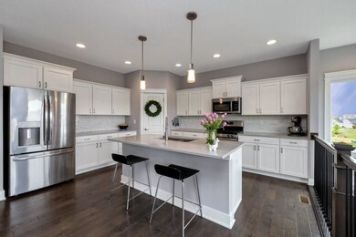 9702 Marnewood Dr, Johnston, IA 50131 - photo 7