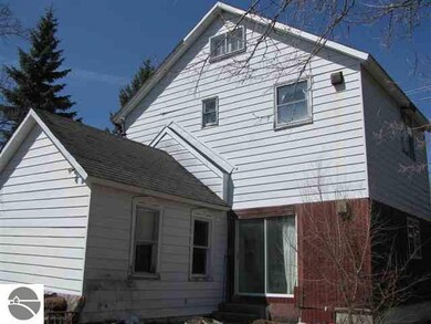 213 W River Rd, Oscoda, MI 48750 - photo 4