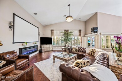 1817 E Willow Tree Ct, Gilbert, AZ 85234 - photo 5