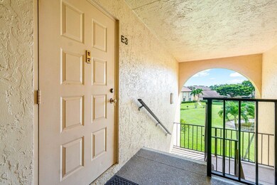 811 Sky Pine Way unit 53, Greenacres, FL 33415 - photo 2