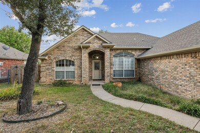 1322 Timber Creek Dr, Weatherford, TX 76086 - photo 6