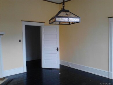 249 Harrill St, Statesville, NC 28677 - photo 7