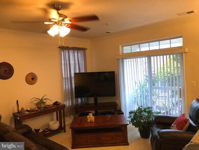 13107 Marcey Creek Rd, Herndon, VA 20171 - photo 5