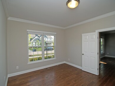 LR/Den/Flex Room w/closet